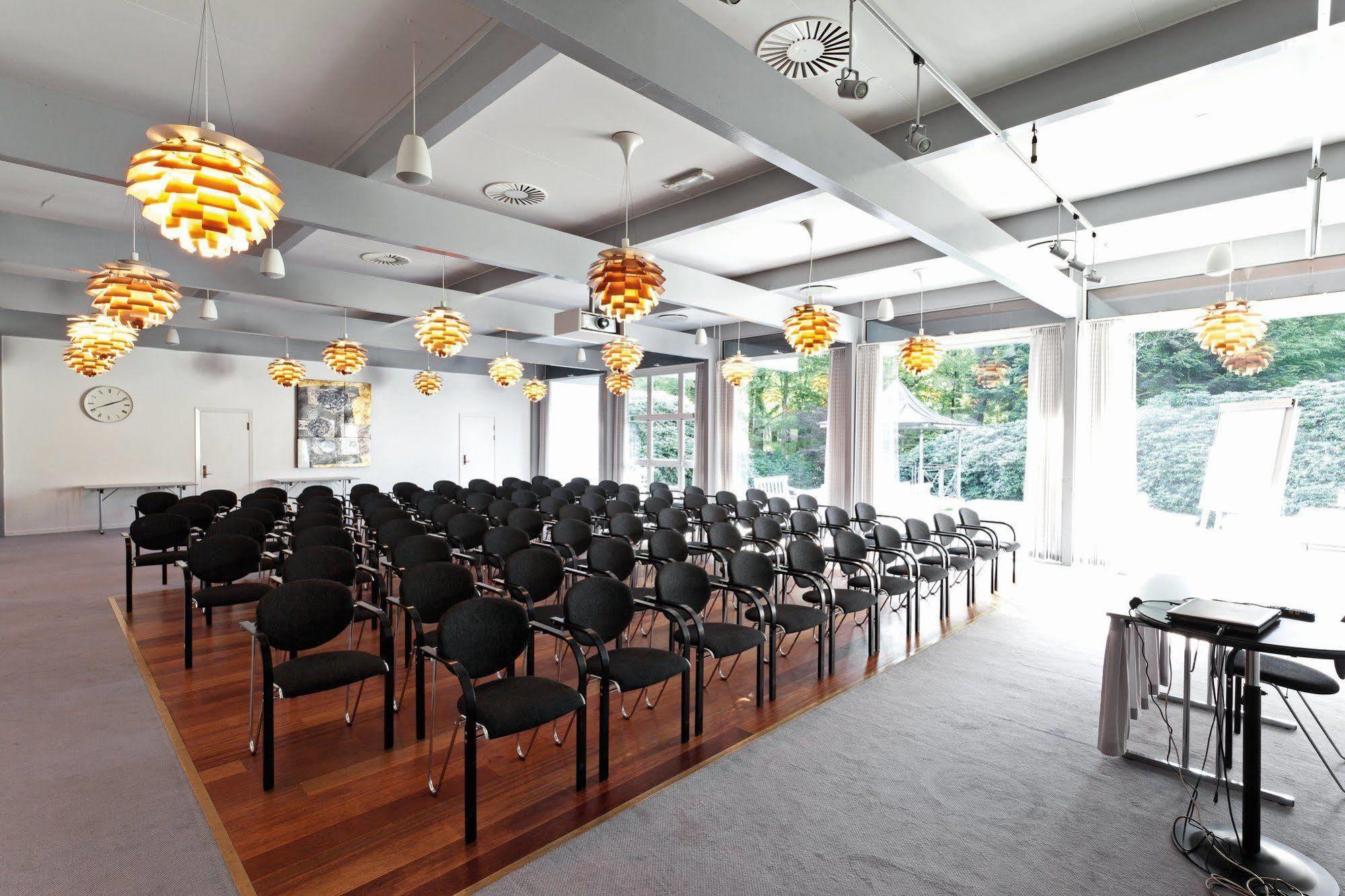 Skarrildhus Sinatur Hotel & Konference Kültér fotó